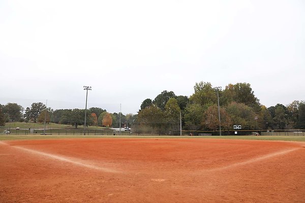 Blackburn Park 0018 - www.scout911.com