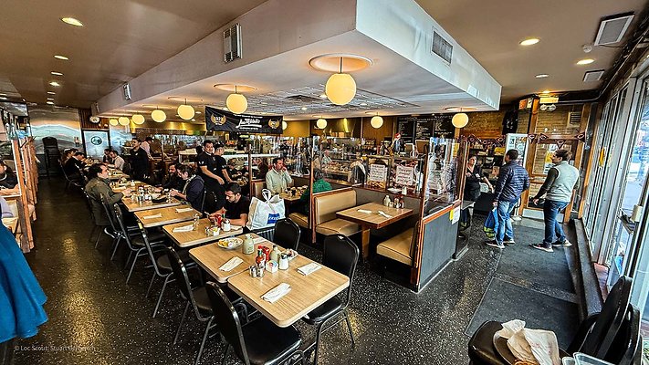 Lou Mitchell&apos;s 4 - www.scout911.com