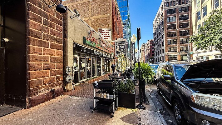 Lou Mitchell&apos;s 20 - www.scout911.com
