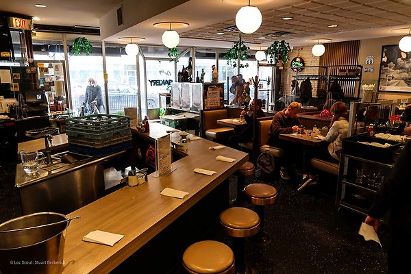 Lou Mitchell&apos;s 45 - www.scout911.com