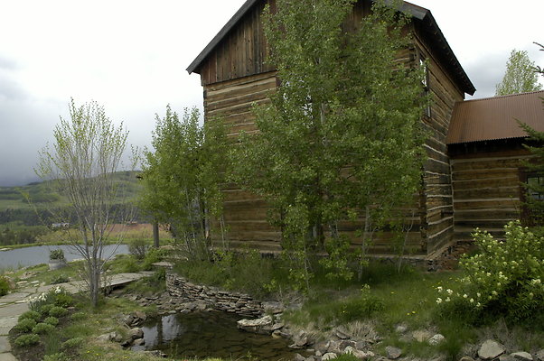 grey head cabin