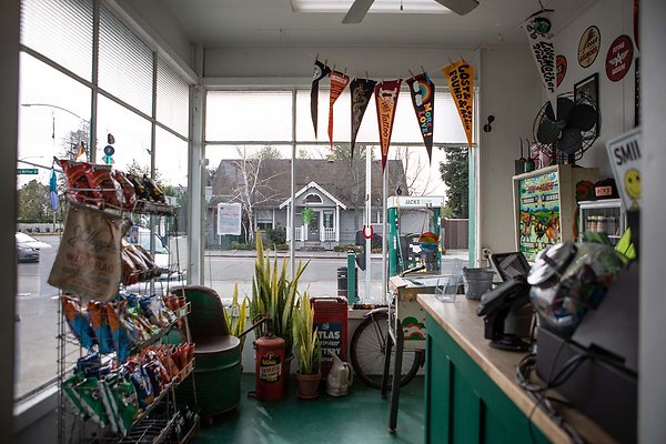 jacks filling station