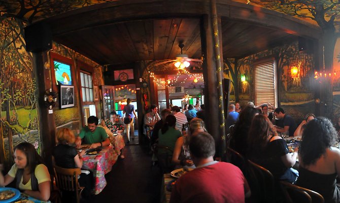 [90] 1, jacquimos Restaurant, 9 images, JIM 3743 - JIM 3751