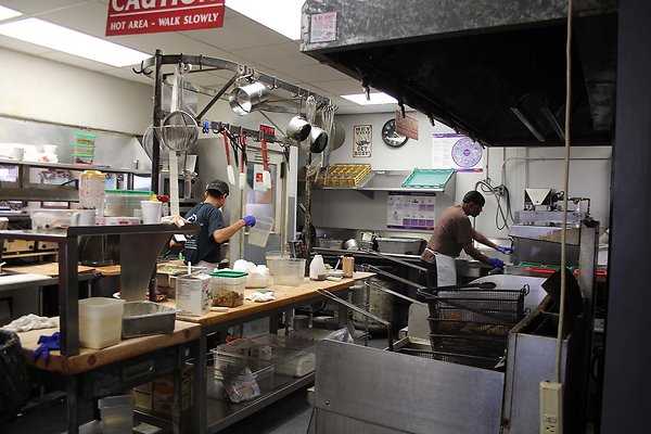 bars and diners 12.14 424 - www.scout911.com