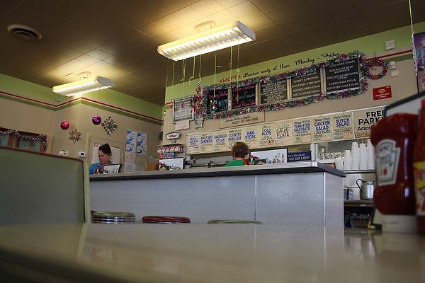 bars and diners 12.14 415 - www.scout911.com