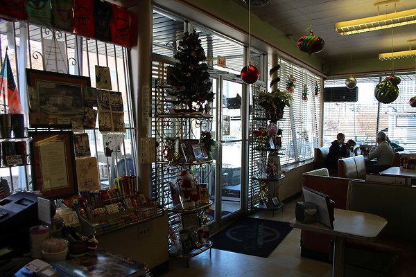 bars and diners 12.14 394 - www.scout911.com