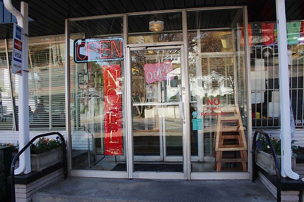 bars and diners 12.14 371 - www.scout911.com