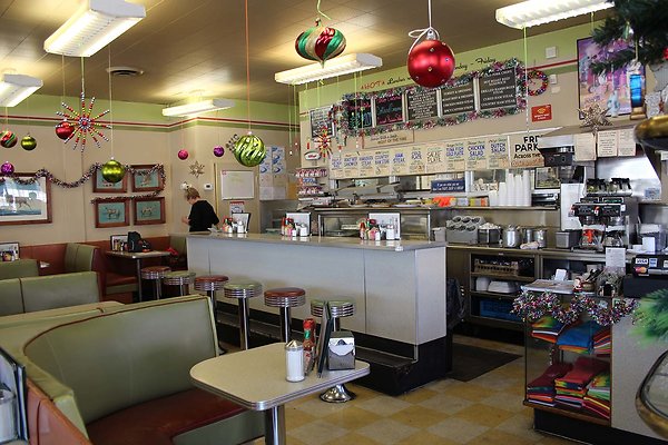 bars and diners 12.14 384 - www.scout911.com