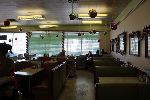 bars and diners 12.14 432 - www.scout911.com