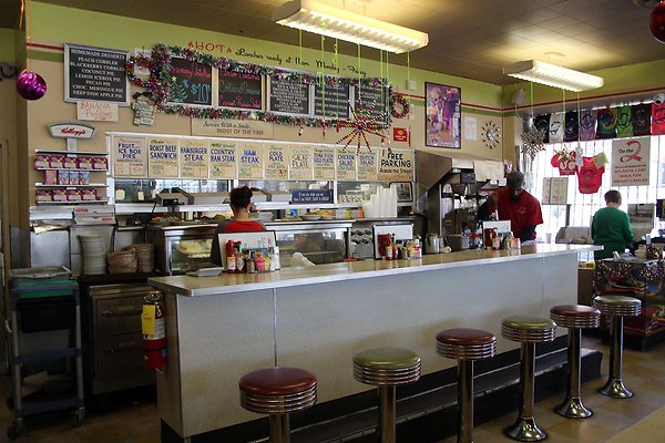 bars and diners 12.14 397 - www.scout911.com