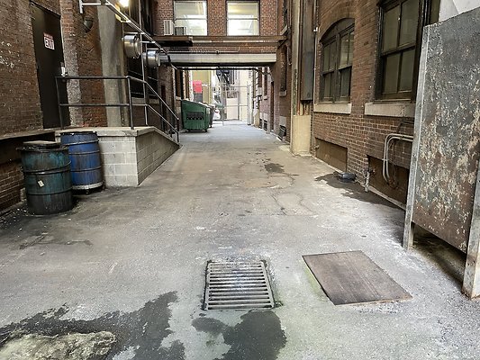 Selig Alley