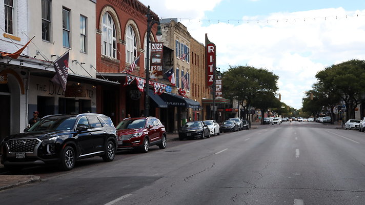 Iconic Austin EXT