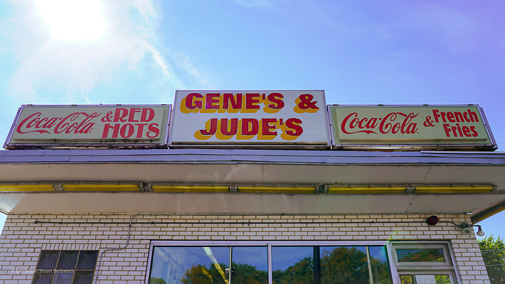 Gene and Jude&apos;s 8