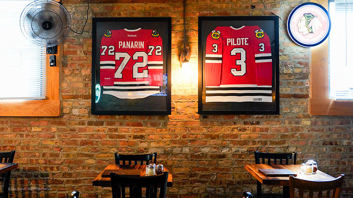 Pequod&apos;s Pizza 15