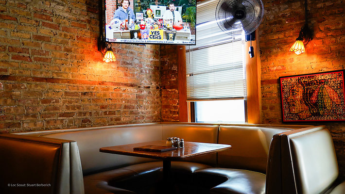 Pequod&apos;s Pizza 18