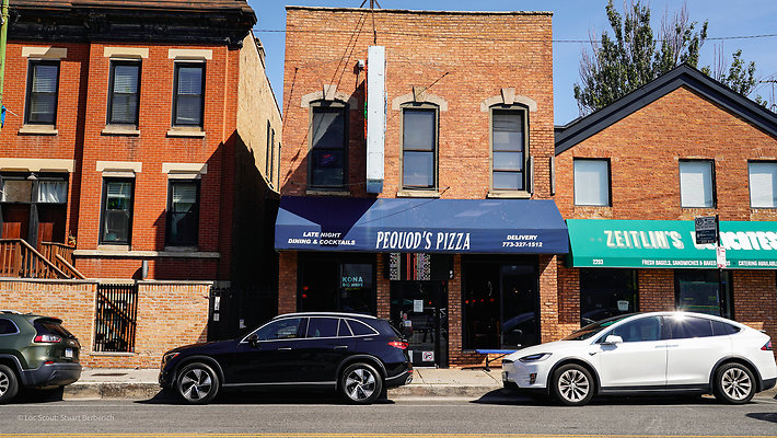 Pequod&apos;s Pizza 29