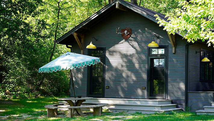 Hillhouse 25
