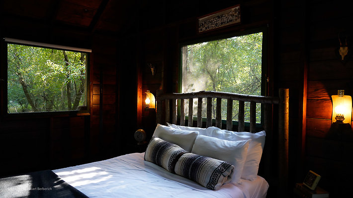 Oak Cabin 6