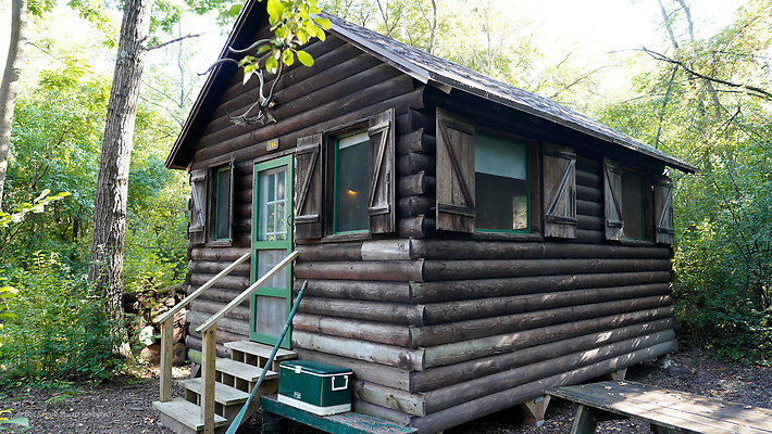 Oak Cabin 9