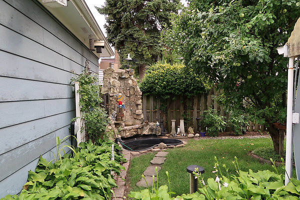 4209 N Wolcott 7