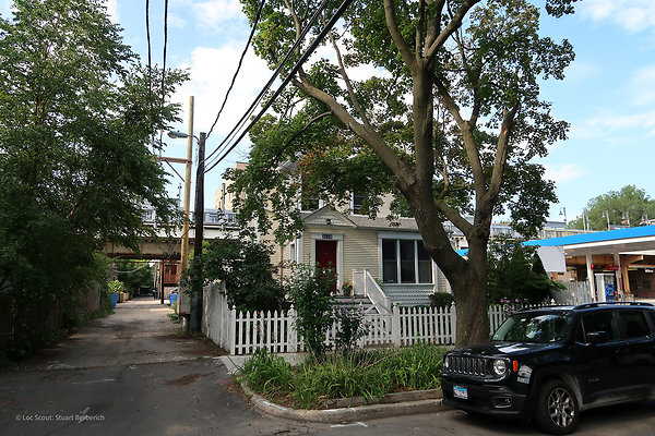 2010 W Eastwood
