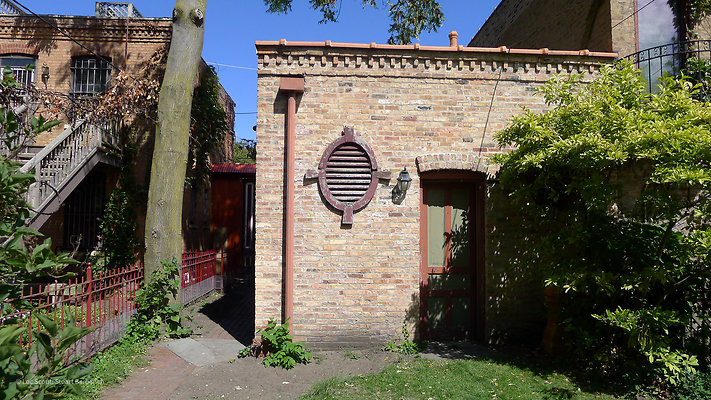 1516 W Jackson 4