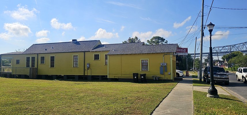Teche signage