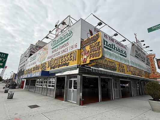 Nathan&apos;s