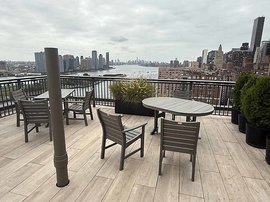 35 Sutton Place