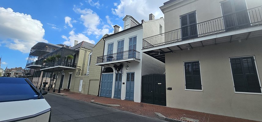 900 block of orleans