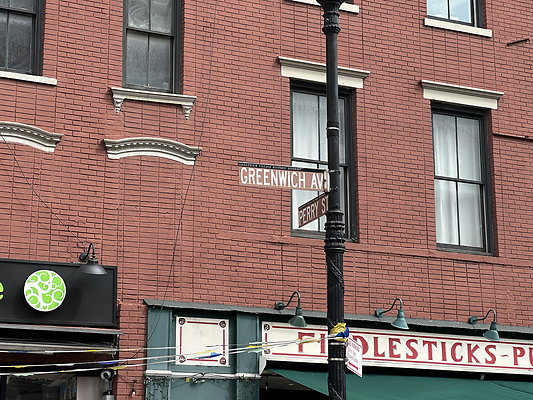 PERRY ST (GREENWICH:BLEECKER)