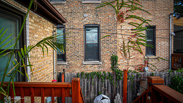 819 N Francisco Ave 17