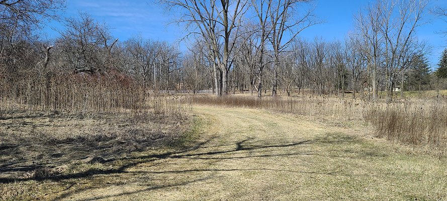 27125 N Williams Park Rd Wauconda, IL 74