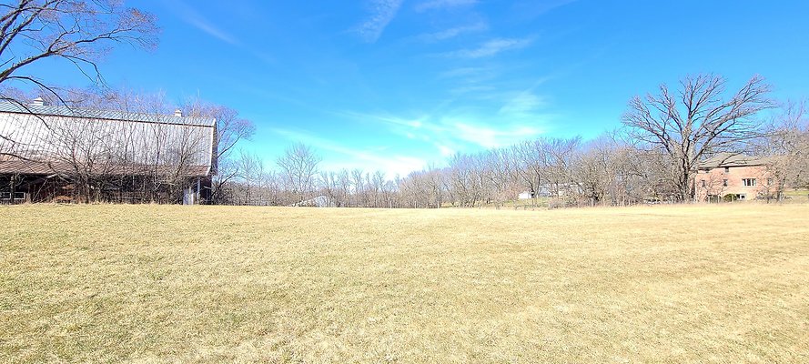 27204 N Williams Park Rd Wauconda, IL 47
