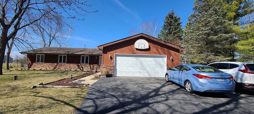 27204 N Williams Park Rd Wauconda, IL 29
