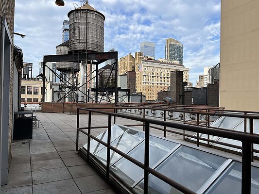 ROOFTOP � GARY&apos;S LOFT � MANHATTAN