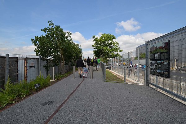 THE HIGHLINE