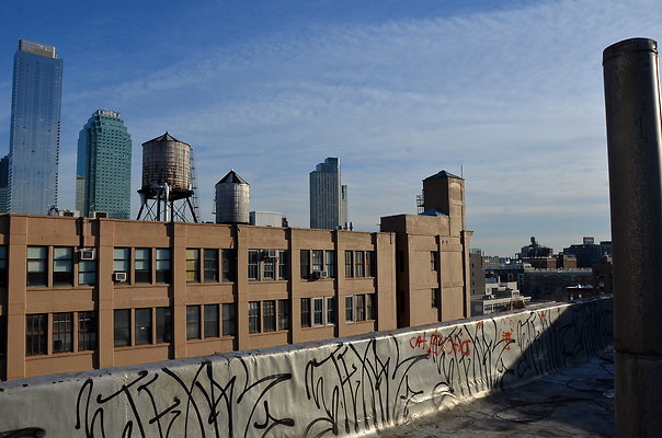 DSC 2403