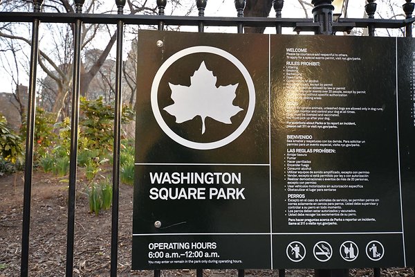 WASHINGTON SQUARE PARK � GREENWICH VILLAGE