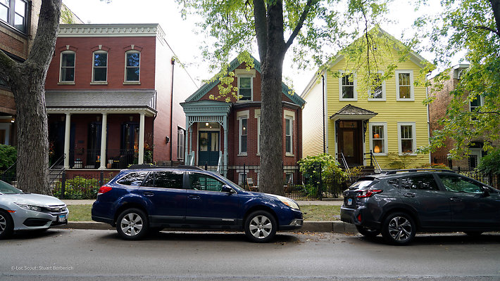 2128 W Schiller 21