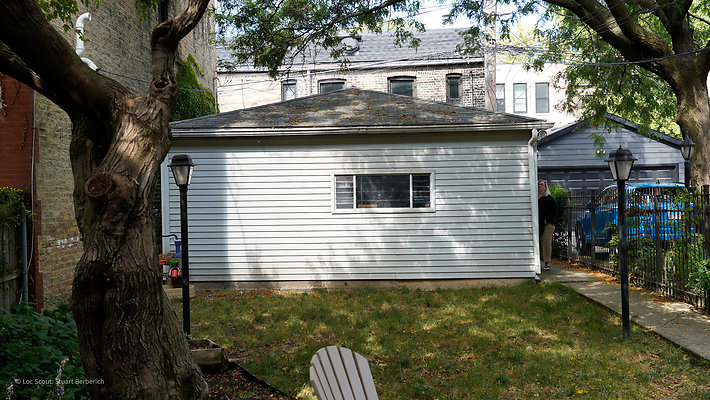 2128 W Schiller 13