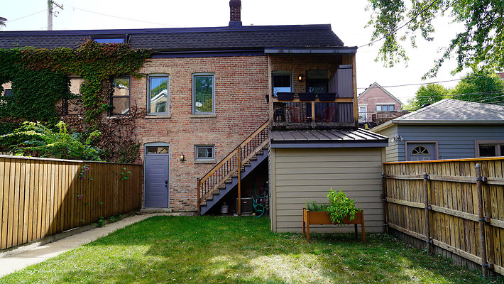 2131 W LeMoyne 4