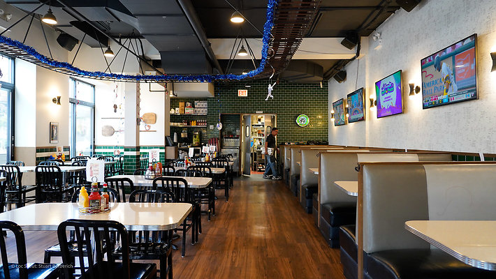 D&apos;Agistino&apos;s Pizza Wrigleyville 9