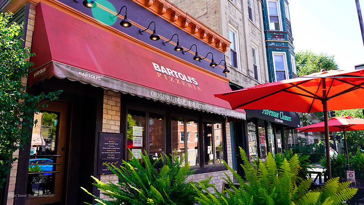 Bartoli&apos;s Pizza 12