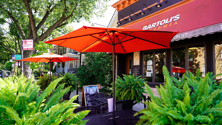 Bartoli&apos;s Pizza 15