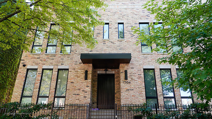 1504 N Elk Grove Ave 31