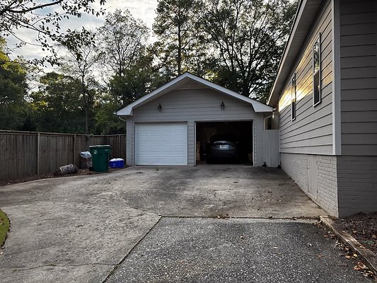 3440 Lee St. -13