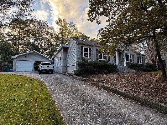 3440 Lee St. Garage