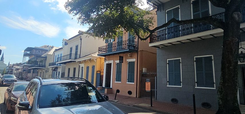924 orleans
