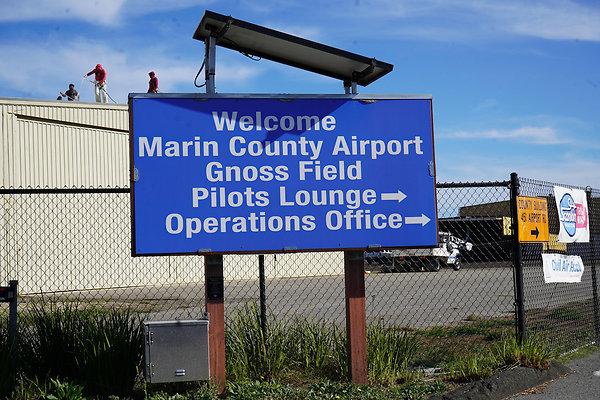 Gnoss Field Airport - Novato